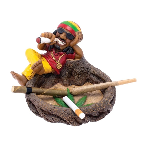 FUJIMA ASHTRAY 5.7" JAMAICAN CHILLING ON STUMP